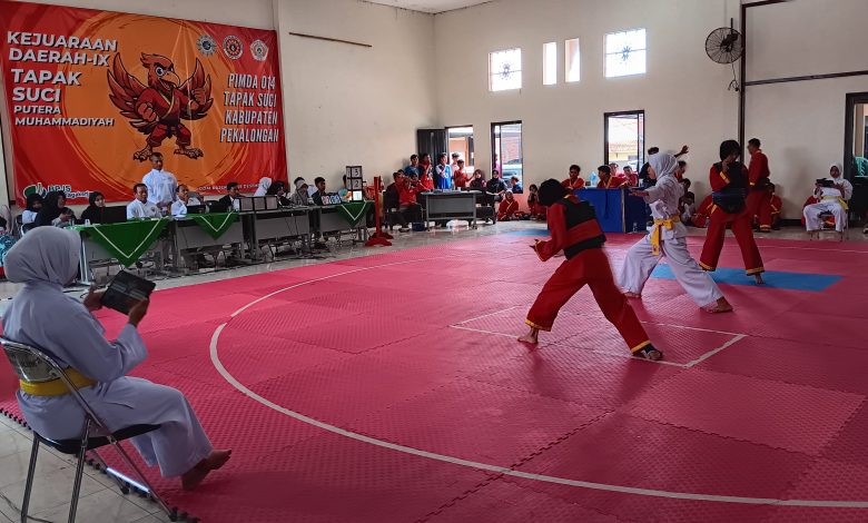Salah satu kejuaraan daerah Tapak Suci yang digelar di Gedung Dakwah Muhammadiyah Kabupaten Pekalongan