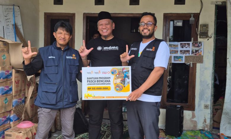 Lazismu Kabupaten Pekalongan berkolaborasi dengan Lazismu Wilayah Jawa Tengah dan MDMC Kabupaten Pekalongan menyalurkan bantuan untuk program pasca bencana di Banjarnegara