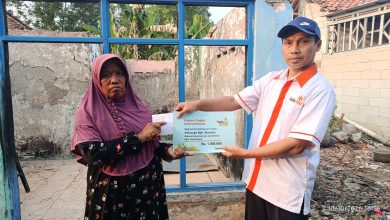 Lazismu Pekalongan Bantu Korban Kebakaran di Wonoyoso Wonokerto